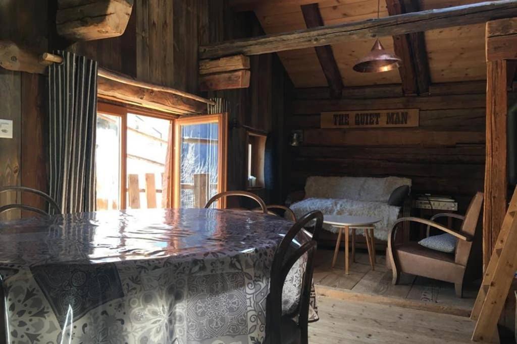 La Cabane De L'Homme Tranquille Le Tretien Bagian luar foto
