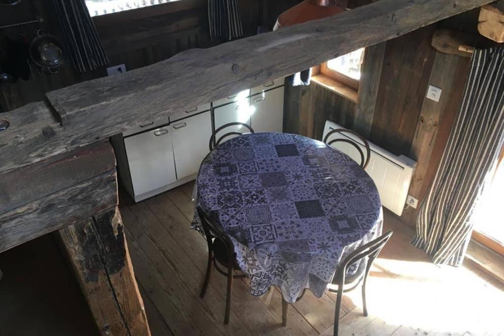 La Cabane De L'Homme Tranquille Le Tretien Bagian luar foto