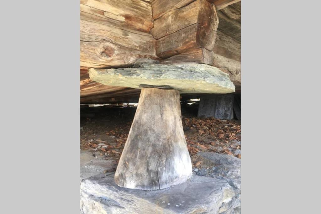 La Cabane De L'Homme Tranquille Le Tretien Bagian luar foto