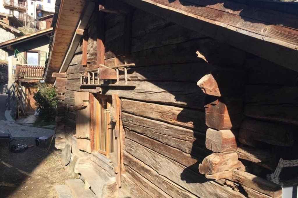 La Cabane De L'Homme Tranquille Le Tretien Bagian luar foto