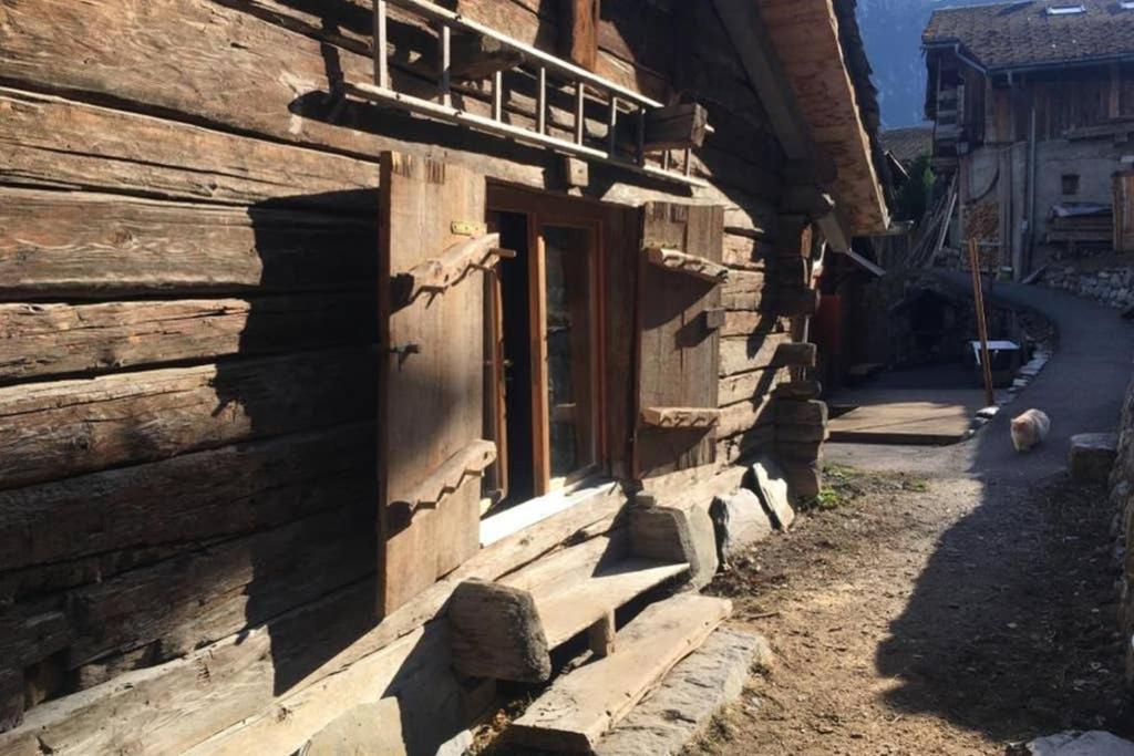 La Cabane De L'Homme Tranquille Le Tretien Bagian luar foto